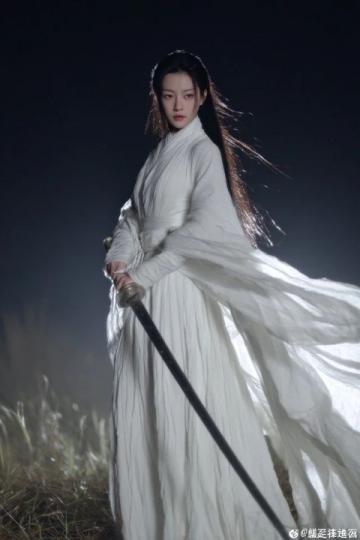 李雪琴为何总是被排挤?这次她到底遭遇了什么惊人的变故?