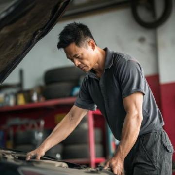 以下是一份详尽的汽车保养知识大全,包含日常维护、定期保养、关键部件检查以及延长汽
