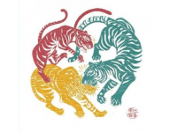 清朝姚墅乡民在山上突遇老虎，虎一个剑步扑倒了他，利爪抓伤脸颊血流不止