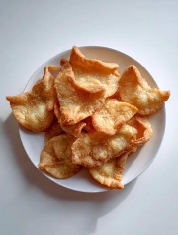 救命!!这葱香酥饼香到我儿子追着厨房跑!!!一口咬下去咔嚓脆响