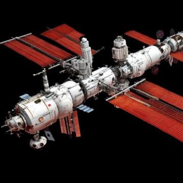 太空返回的挑战：神舟十八号航天员们将面临严酷条件和挑战