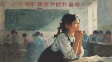 一骑红尘！贵州贵阳，高考考场外，一个男生忘带准考证，急的团团转