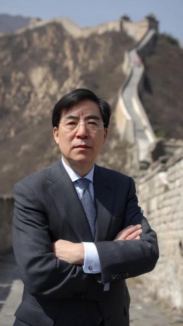 揭秘韦东奕走红背后：别让质疑声掩盖学术价值与影响力