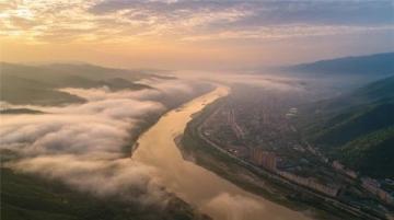 广东省阳江市的滨海旅游线路，都集中建好、宽阔、美观地分布在三处地方！