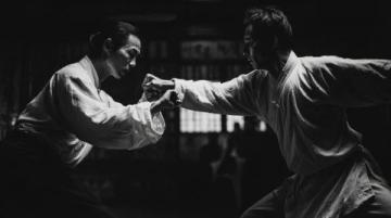 智海：知识胜过武功，智慧实现复仇之路