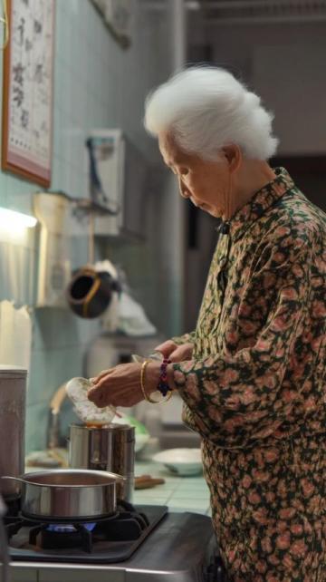 香港著名美食家蔡澜先生安详离世,享年83岁