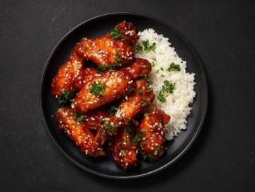 干锅鸡翅，这道风味浓郁、香辣可口的经典菜肴