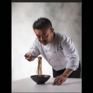 00后烹饪天才陈小东:从醒狮酥到玉兔报喜的新中式美食探索者