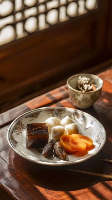 夏日消暑必备:泉州与漳州特色四果汤对比评测