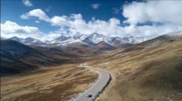 新疆禾木之旅: 一片如仙境的自然奇观