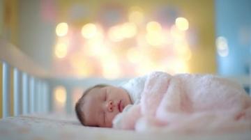 婴幼儿睡眠安全全攻略：床垫选择、睡姿调整与环境打造(必看！)