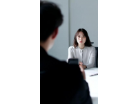 从教培女王到保洁阿姨：邱丽苏的逆袭人生轨迹