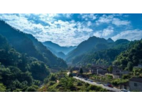 四川自驾游：一路逛吃享美食之旅