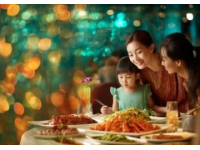 高明荷城：美食盛宴与休闲娱乐胜地大揭秘