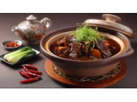 新密地道美食：卷煎与涮牛肚——探寻郑州传统风味之旅