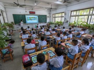 老六中变脸漯河小学解放路校区，铁东片区的家长看好这块金字招牌？7月13日