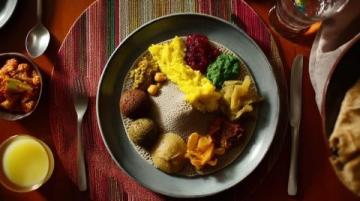 勐巴娜西乐团带你走进家乡美食的世界
