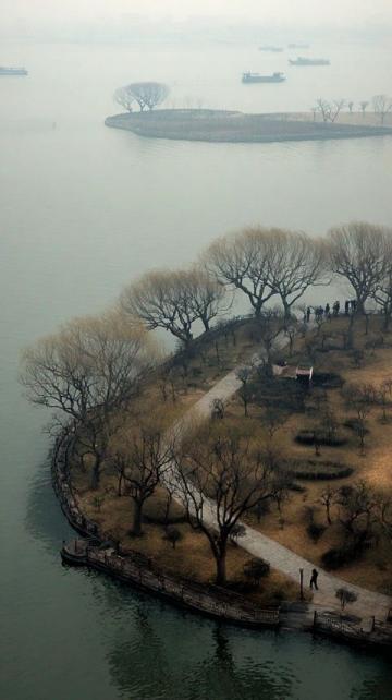 武汉旅游攻略:黄鹤楼、东湖风景区必游景点推荐及美食指南