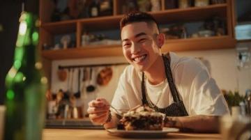 黄晓明分享青岛特色美食,你尝过哪些?
