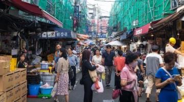 寿宁路美食夜市未有拆迁计划,市场监管部门正整治无证经营商户