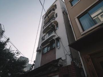 夜幕下的合兴路:告别旧居后的温暖回忆与新发现
