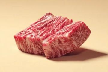 有朋友问李佳琦15分钟卖出的10000份的牛排是不是合成肉?质量到底怎么样?到底