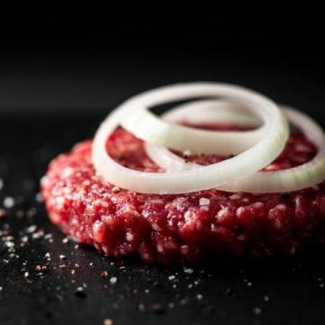 告别传统烙肉饼!简易做法轻松上手,饼皮柔嫩口感佳