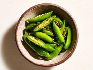 马拉盏酱煸翡翠丝瓜(马拉盏酱美食)
