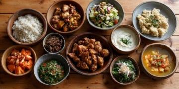 以下是一份经典的家常菜做法大全,涵盖荤菜、素菜、汤羹、主食等,步骤简单易学