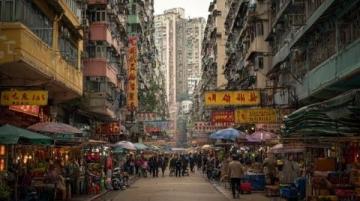 香港回归20年之际,福田口岸至香港市区的交通方式有了两个选择:老路还是新路?