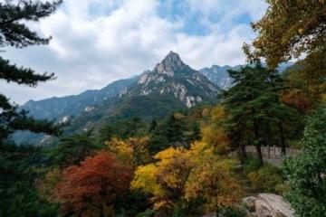 岳麓山：长沙市标志、湖湘文化之乡和旅游热点