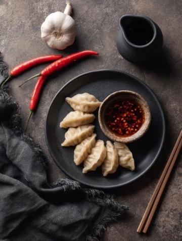 新年特别菜谱:紫甘蓝酸菜饺子,色香味俱全的喜庆佳肴