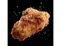 香酥炸鸡翅外酥里嫩，一口咬下满满的幸福感！