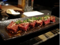 烤着吃的美食(一种江湖气息十足的美食，据说烤着吃更过瘾)