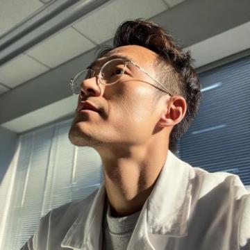 张晓磊发了一条爆款文章,标题引发无数人热议这个医生火了!