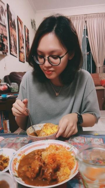 网友们热情分享美食照,展现对生活中的快乐和幸福的追求。