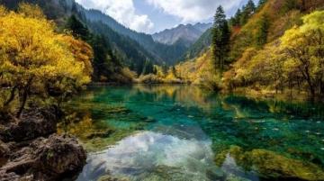 10月中国最美秋景推荐:稻城亚丁、喀纳斯等地不容错过