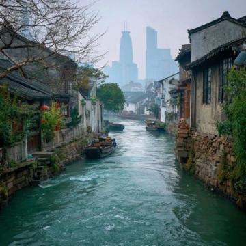 五一将至，各位想去苏州的还在为各个热门景点人挤人而烦恼吗？可以看看下面这份小众旅
