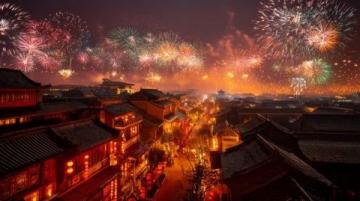 北京通州月亮河小镇夜市:从疫情复苏到五一爆火的蜕变之旅