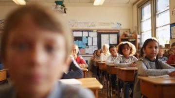 2025年,带薪休假、以工代赈全面铺开!带薪休假+错峰连休,中小学或增春秋假!