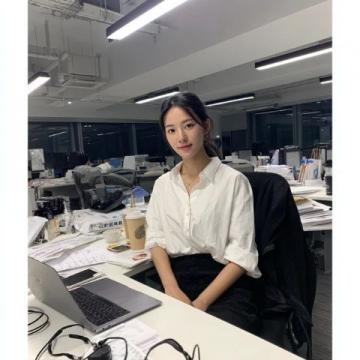我以前在江门上班的时候,公司在中远大厦,有时候联系的客户在地球的那一边