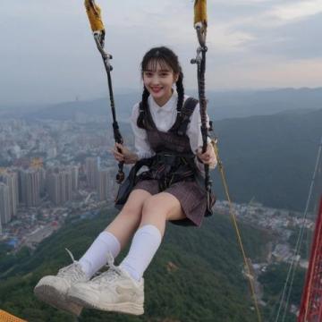 贵阳旅游两女生花5000元做头发遇天价消费陷阱