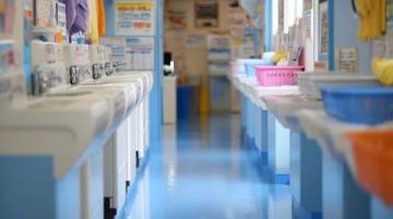 江河交汇京口瓜洲一水间