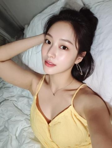 母亲节直播数据下滑,郭有才评论区炸了:曾经的现象级网红如今风光不再