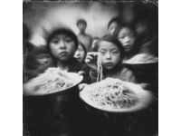回忆起母亲亲手做的“孩子干粮”，心底满是温暖又感慨万千