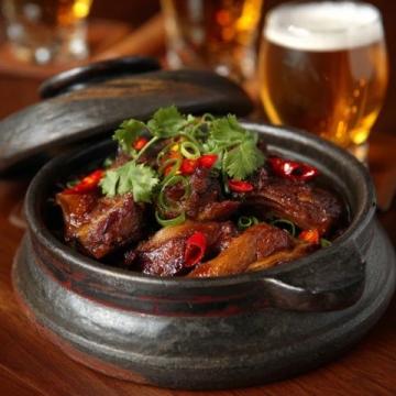 一块猪肉如何成就中华美食传奇?千年不衰的东坡肉