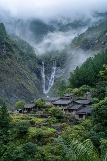 深邻梅里雪山的雨崩村,藏族文化中的神秘小镇