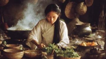 刘宇宁重操旧业秀厨艺(刘宇宁美食)