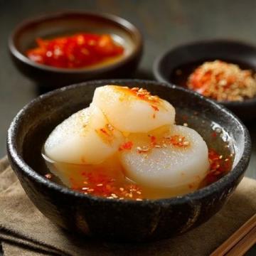 家常暖胃佳肴:萝卜腐竹煲暖心呵护