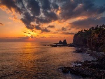 青岛灵山岛火山岩地貌与鱼鸣嘴村绝美海景探秘